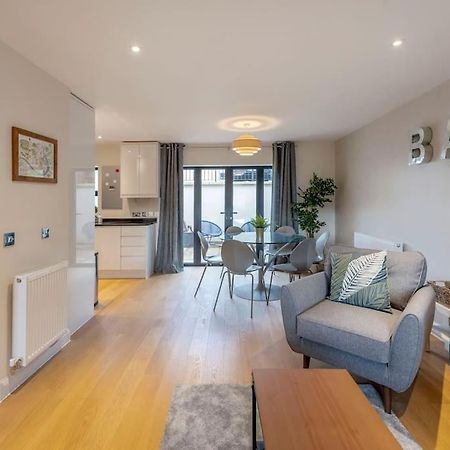 Fantastic 3-Bed House With Parking Villa Bath Eksteriør billede