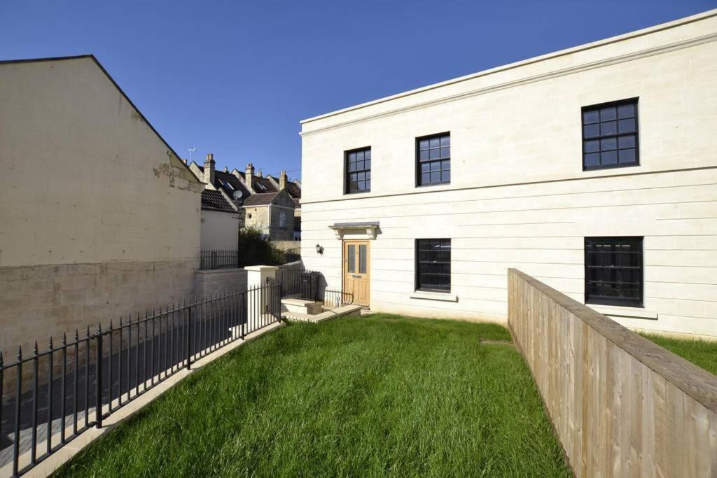 Fantastic 3-Bed House With Parking Villa Bath Eksteriør billede