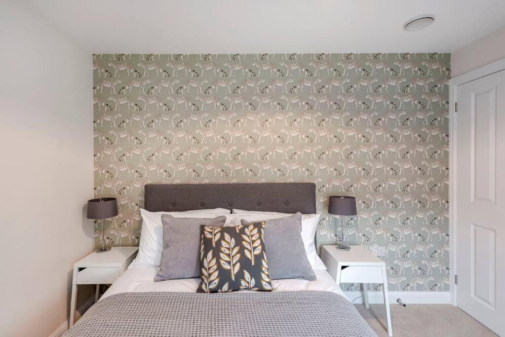 Fantastic 3-Bed House With Parking Villa Bath Eksteriør billede