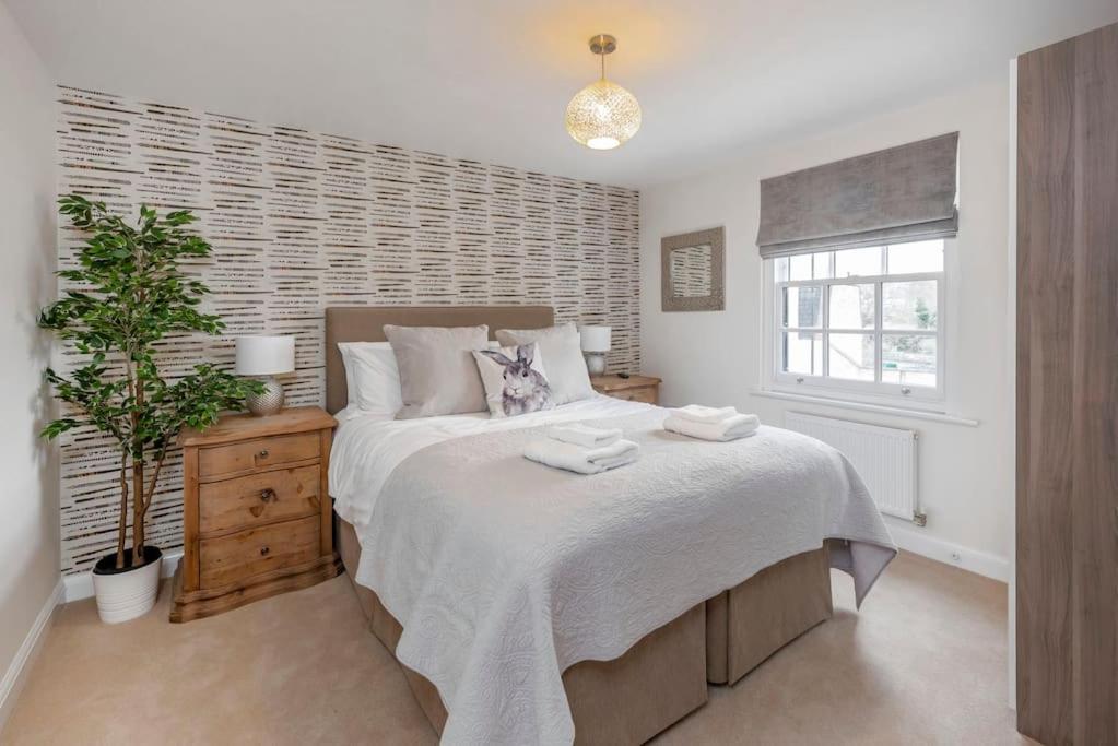 Fantastic 3-Bed House With Parking Villa Bath Eksteriør billede