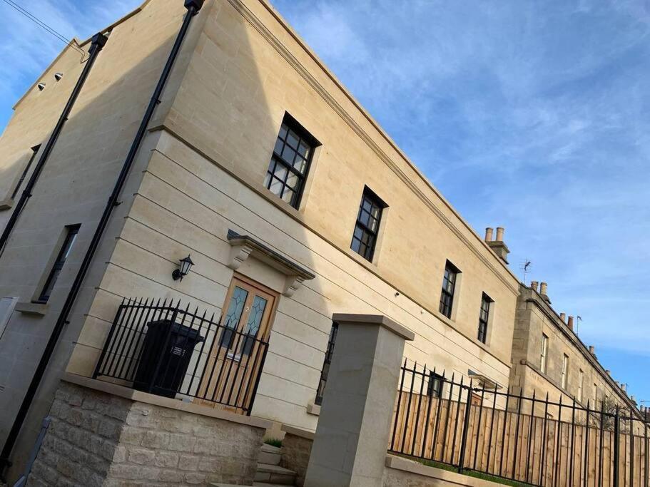 Fantastic 3-Bed House With Parking Villa Bath Eksteriør billede